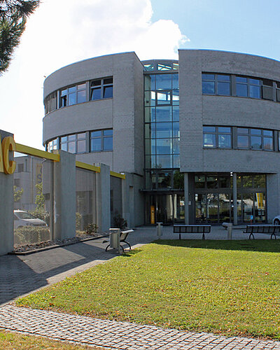 Geschäftsstellen und Reisebüros Geschäftsstellen und Reisebüros